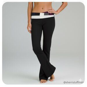 Lululemon Astro Pant Regular Black Plum Stripe Yoga Gym Flare Leggings 31" Sz 4